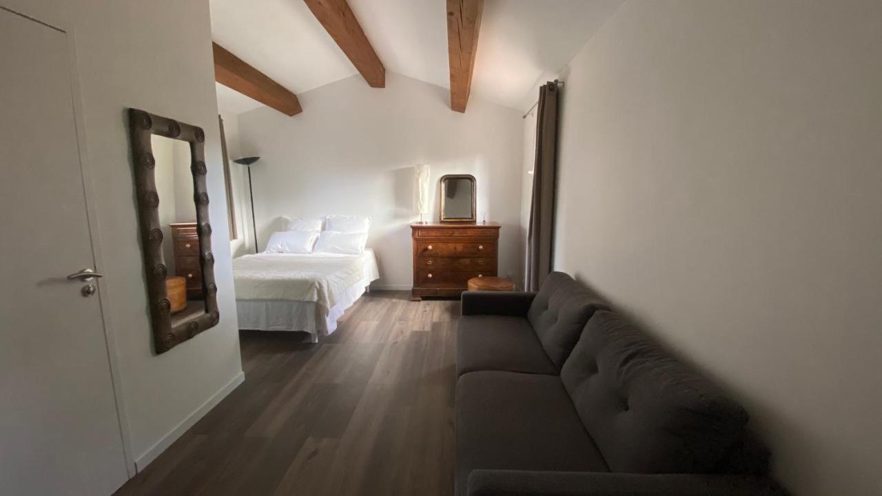 Bed and Breakfast Les Magnolias Марсель Экстерьер фото